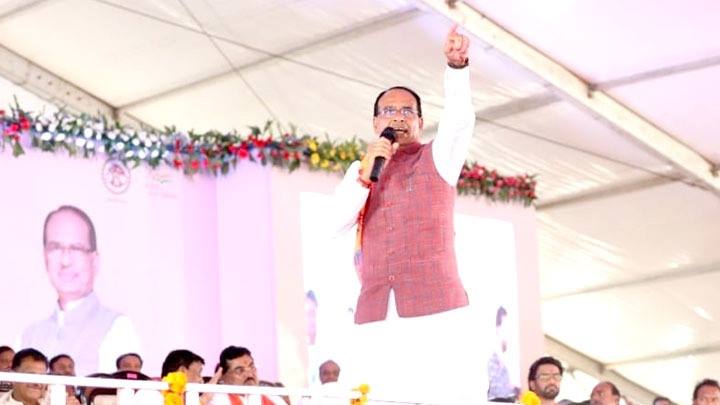 छत्रपति शिवाजी महाराज की देश-भक्ति से युवा प्रेरणा लें : मुख्यमंत्री श्री चौहान